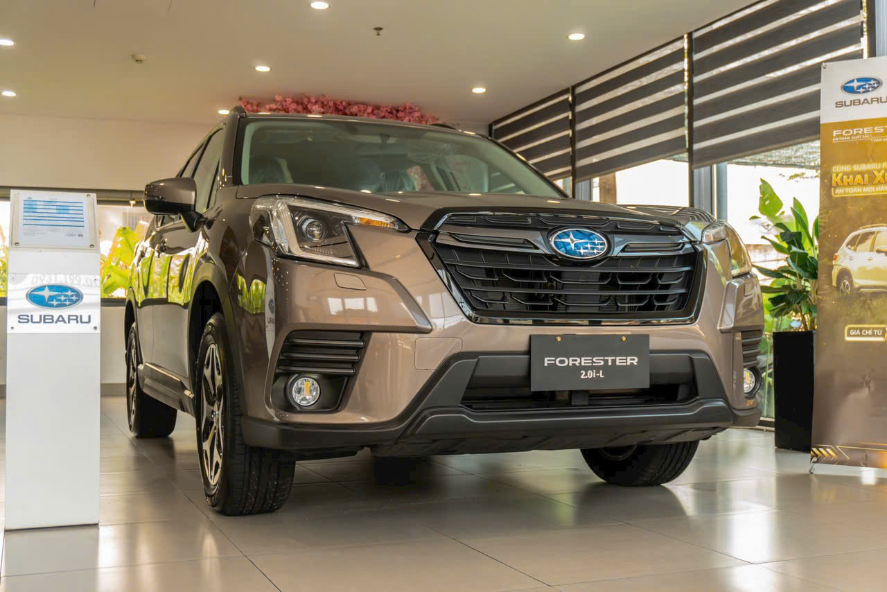 SUBARU FORESTER 2.0i-L